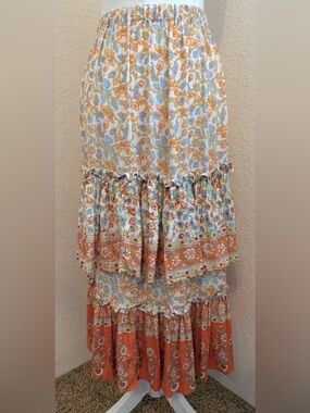 👗Cupcakes and Cashmere Tiered Midi Skirt in Orange Floral